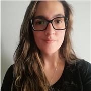 Profesora de psicología, con experiencia en enseñanza a padres, madres y cuidadores además de alumnos de psicologia